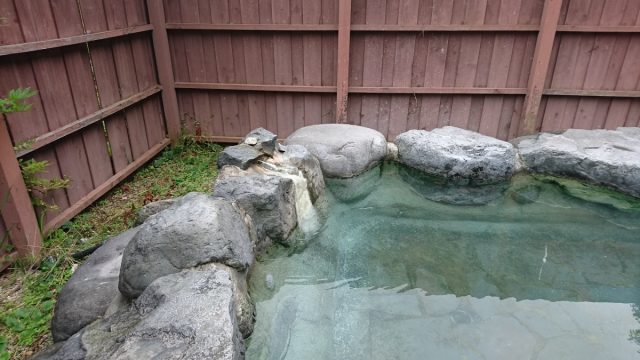 小野の湯湯口